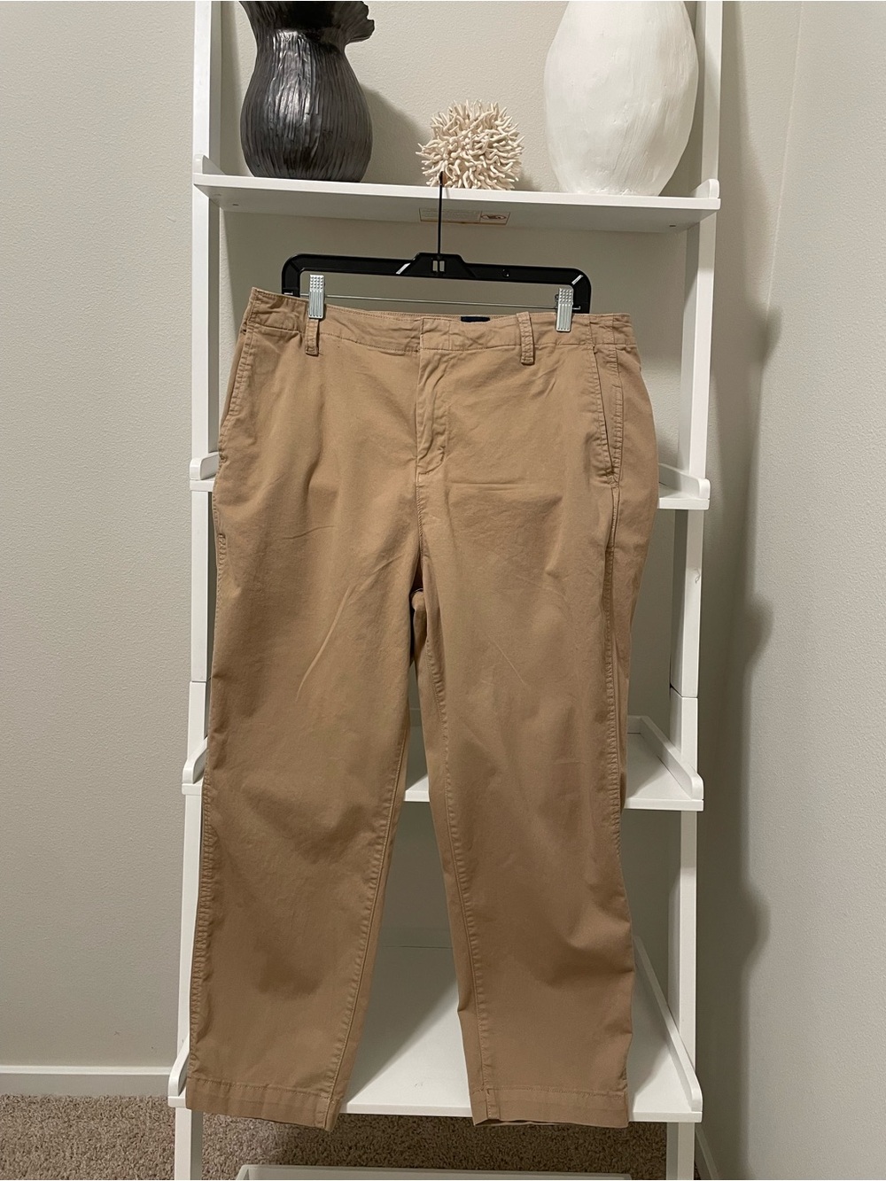 GAP woman’s Chinos in Tan